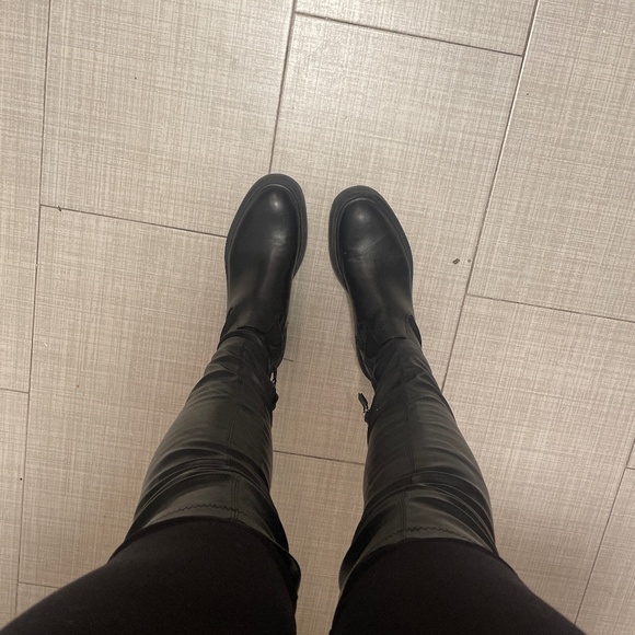 Zara Shoes - Black thigh high boots size 37